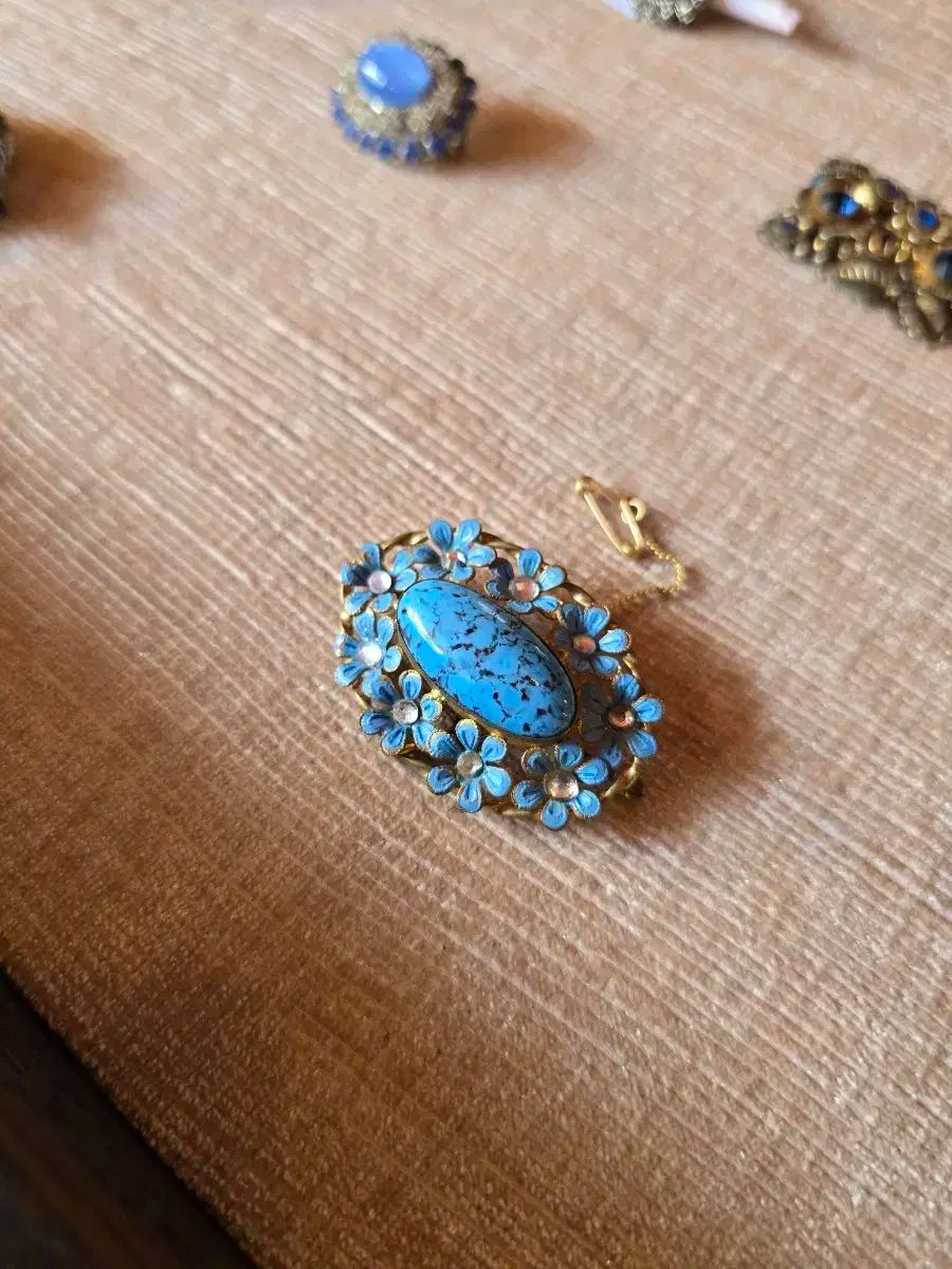 オリジナル ヴィンテージ トルコ語 フローラル 青 ブローチ