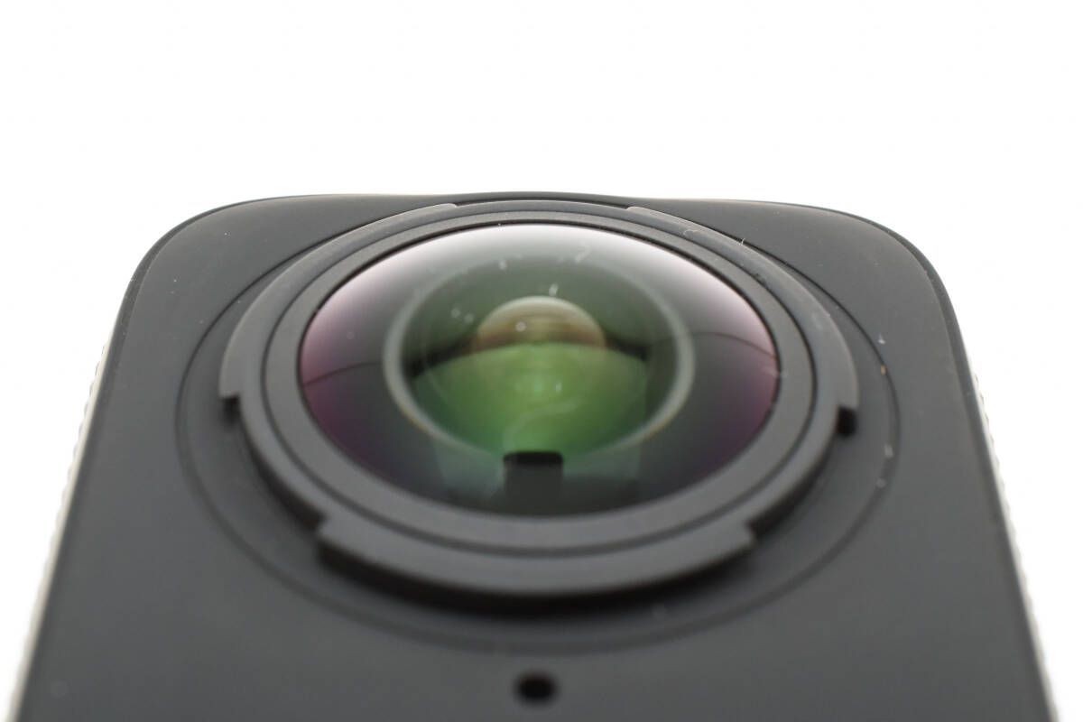 Insta360 X4