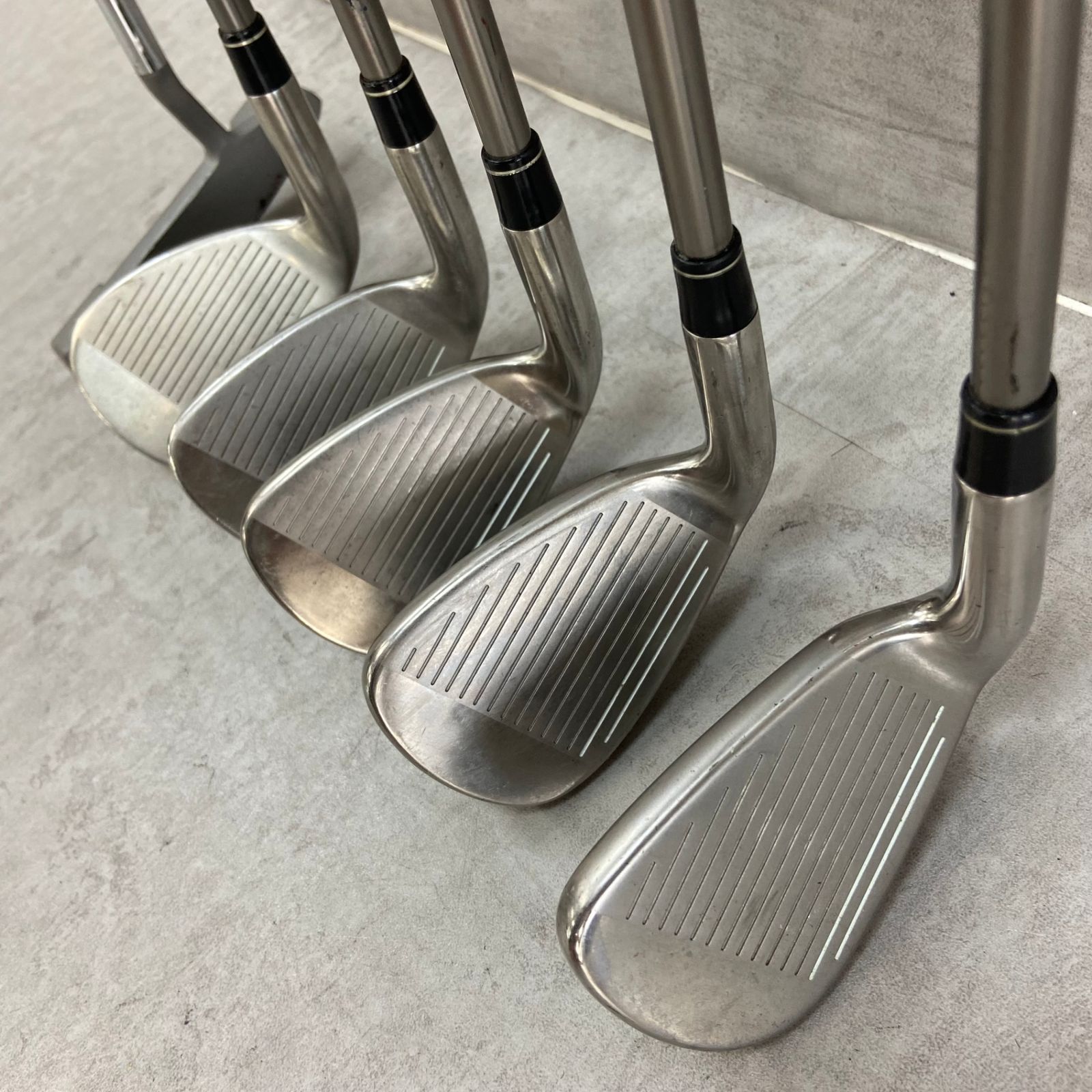 TaylorMade - テーラーメイド　r7　DRAW　レディースゴルフ9本セット　カーボン　L　右利き用　初心者おすすめ　入門用　TaylorMade テーラーメイド r7 DRAW レディースゴルフ9本セット カーボン L