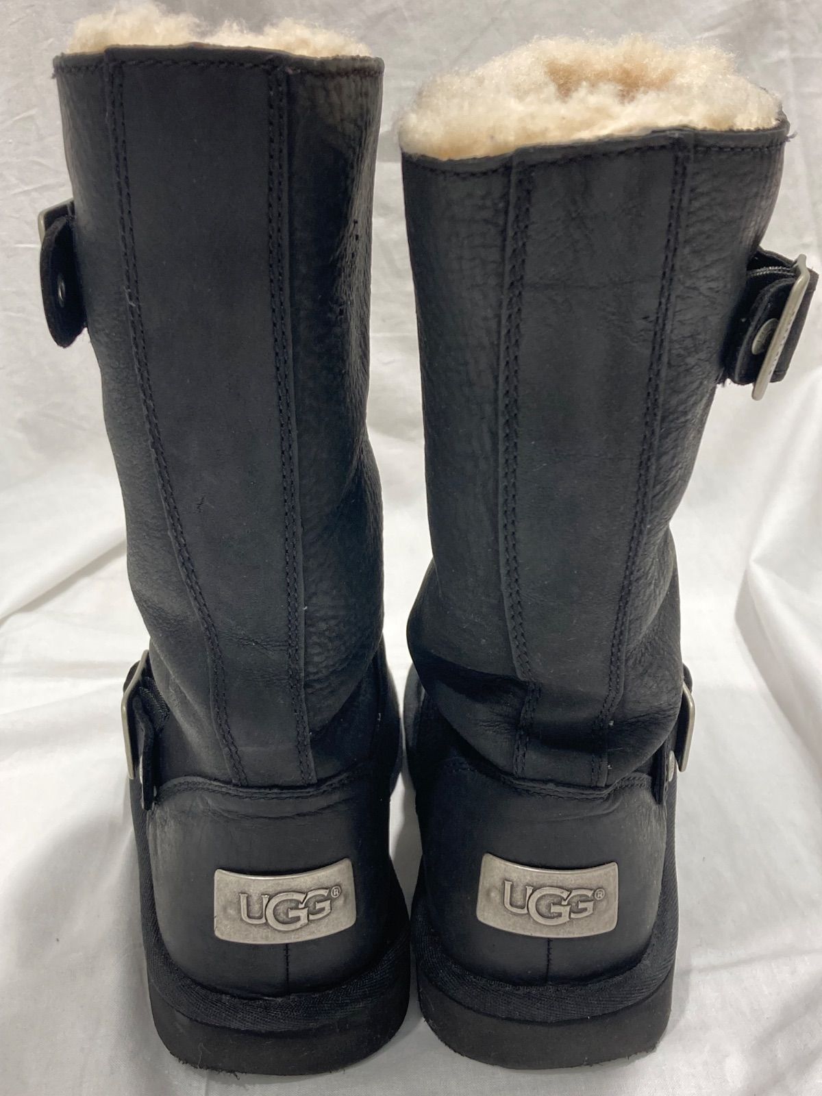 【美品】アグオーストラリア ケンジントン エンジニアブーツ 24 黒 5678 UGG アグ エンジニアブーツ KENSINGTON ケンジントン レザー 5678 羊革