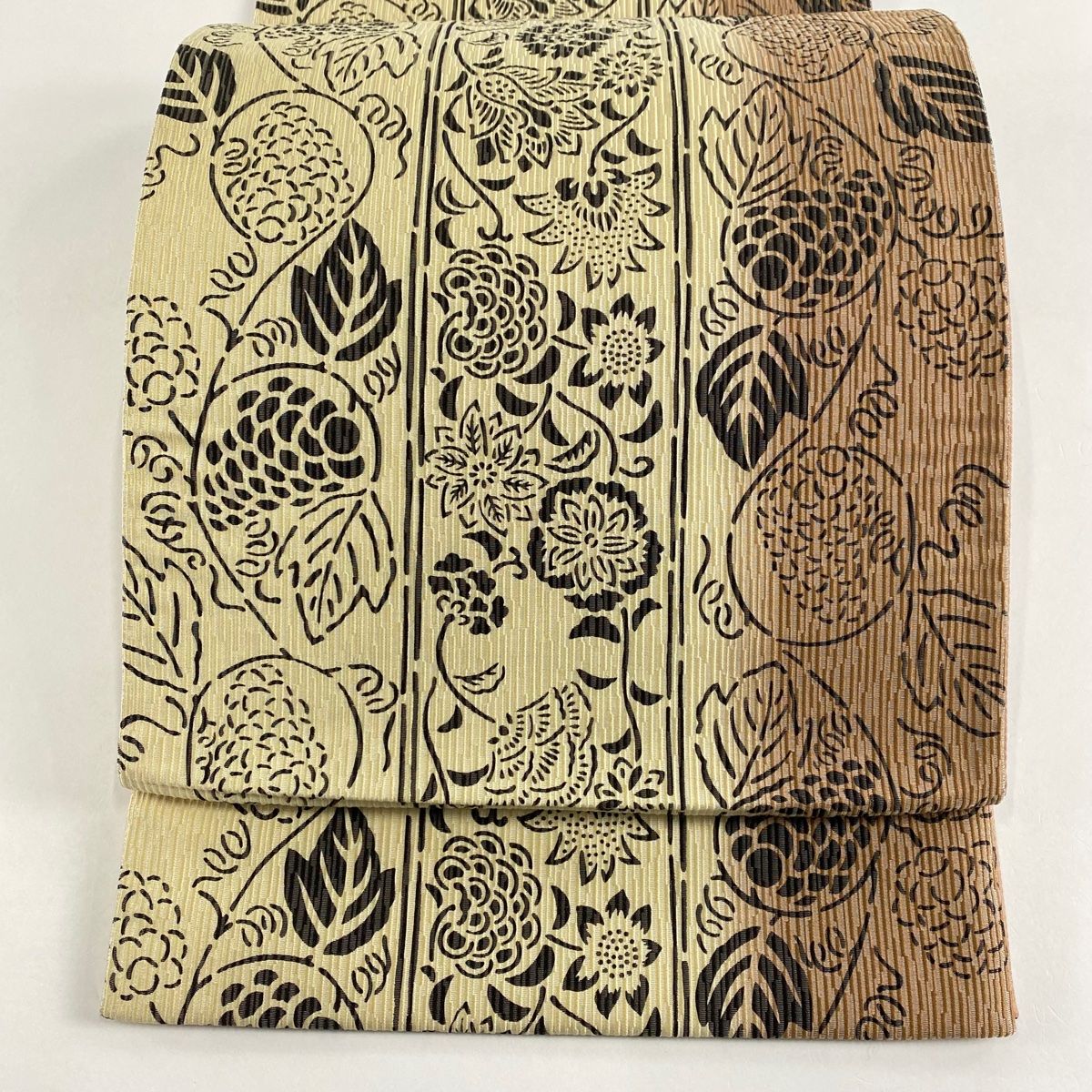 袋帯 名品 葡萄唐草 花唐草 銀糸 ベージュ 全通 正絹