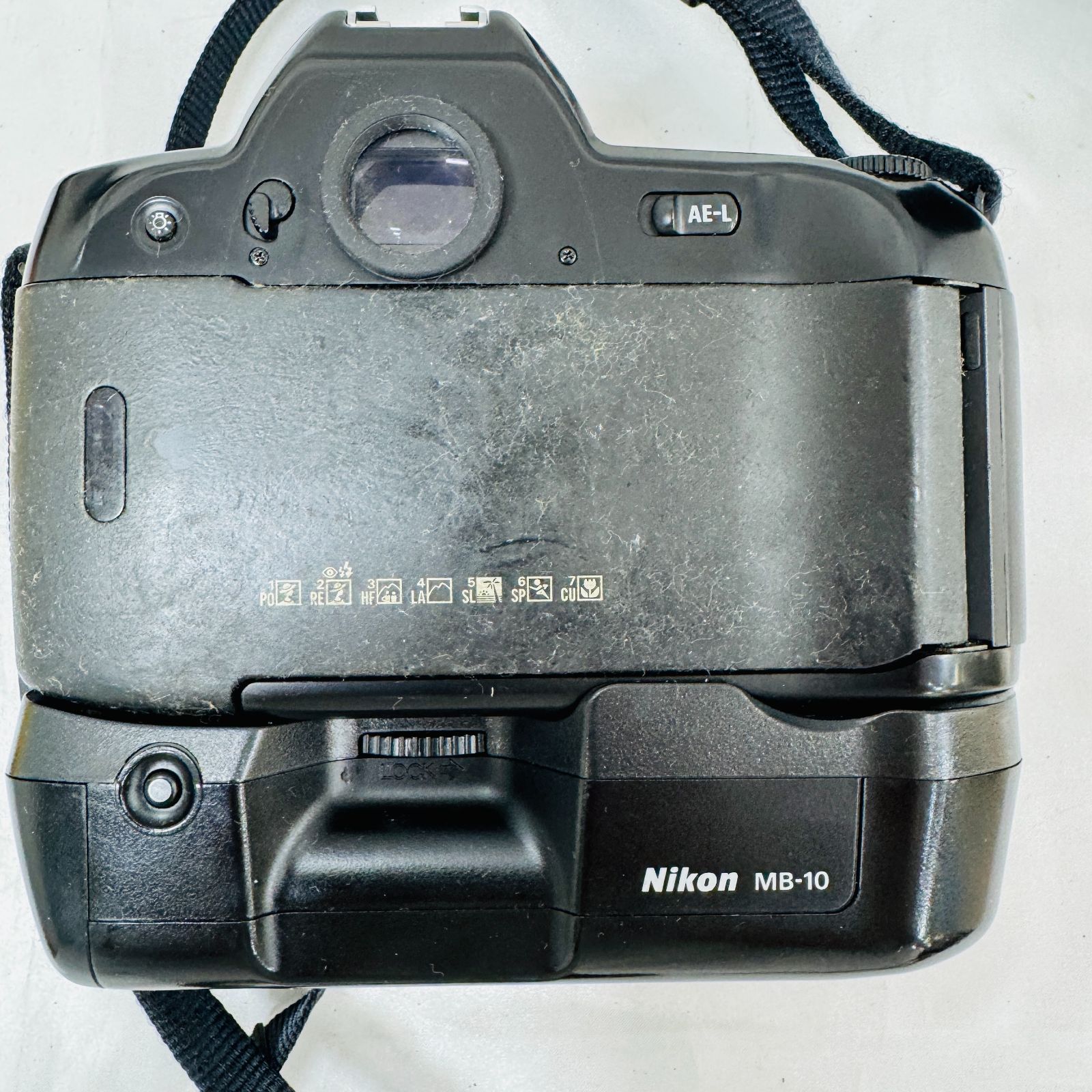 A【レンズ付き】Nikon F90X 一眼レフ フィルムカメラ MB-10 バッテリー