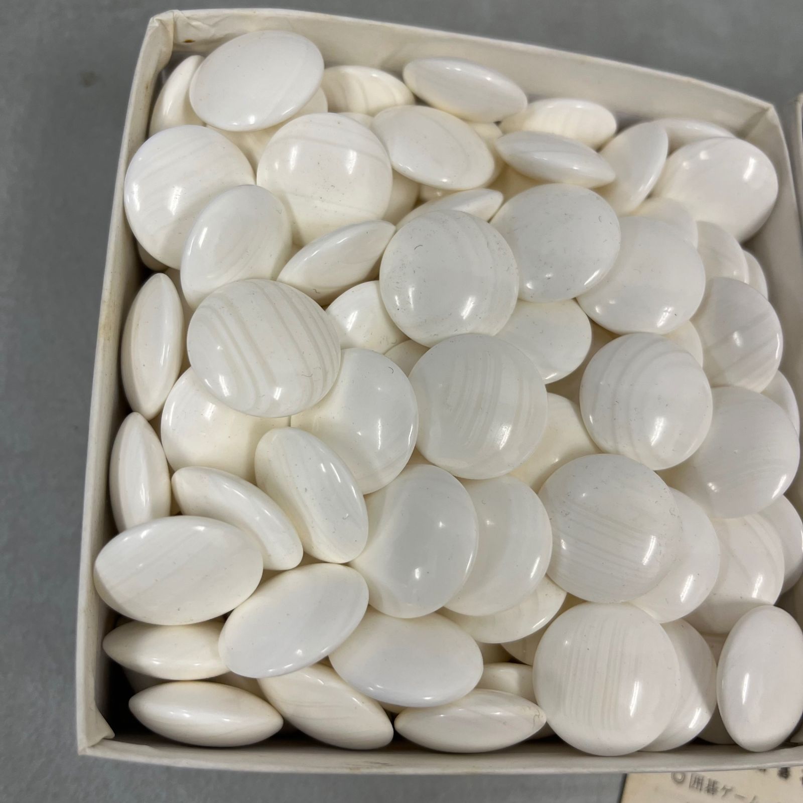 囲碁 碁石 日向特製 30号 本蛤碁石 那智黒碁石 34号 - メルカリ