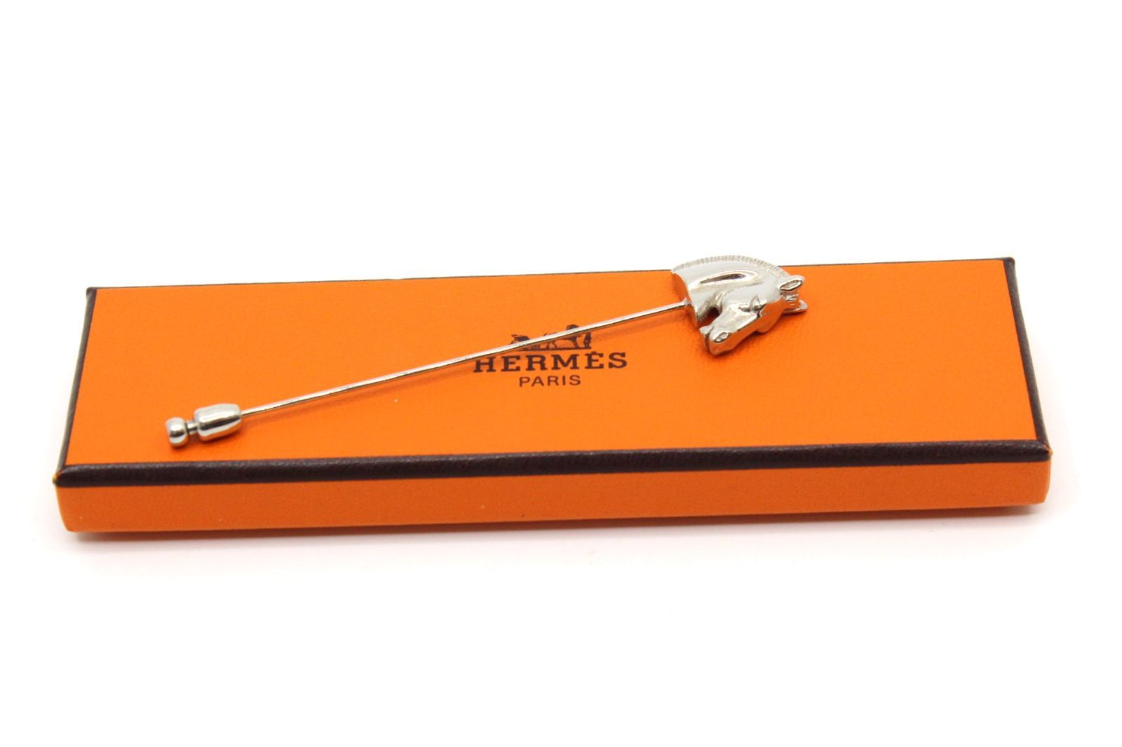 エルメス ブローチ ホース ヘッド シュバル ピン シルバー 箱