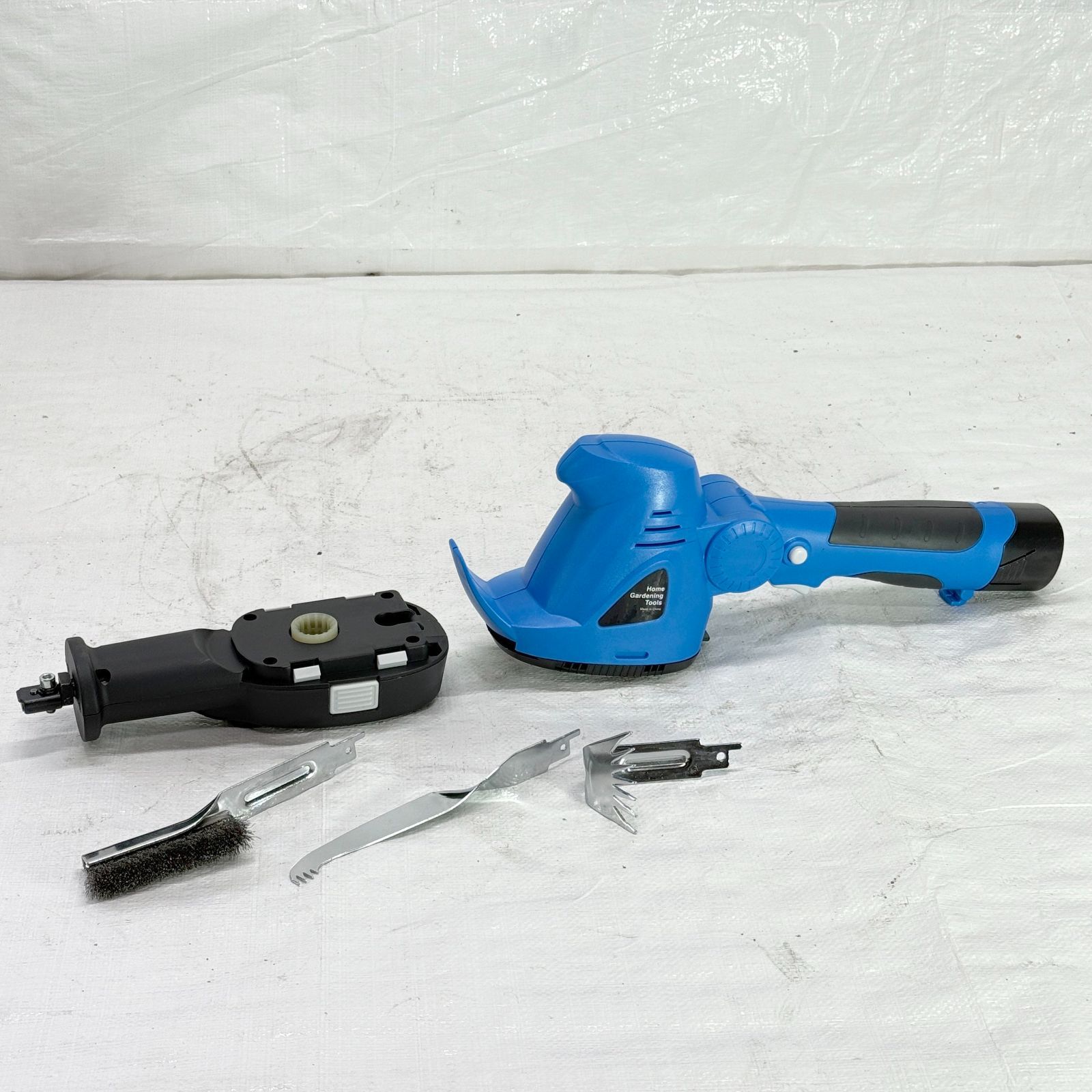 新品】【未使用品】バッテリー式 電動多機能園芸機1台3役 草むしり