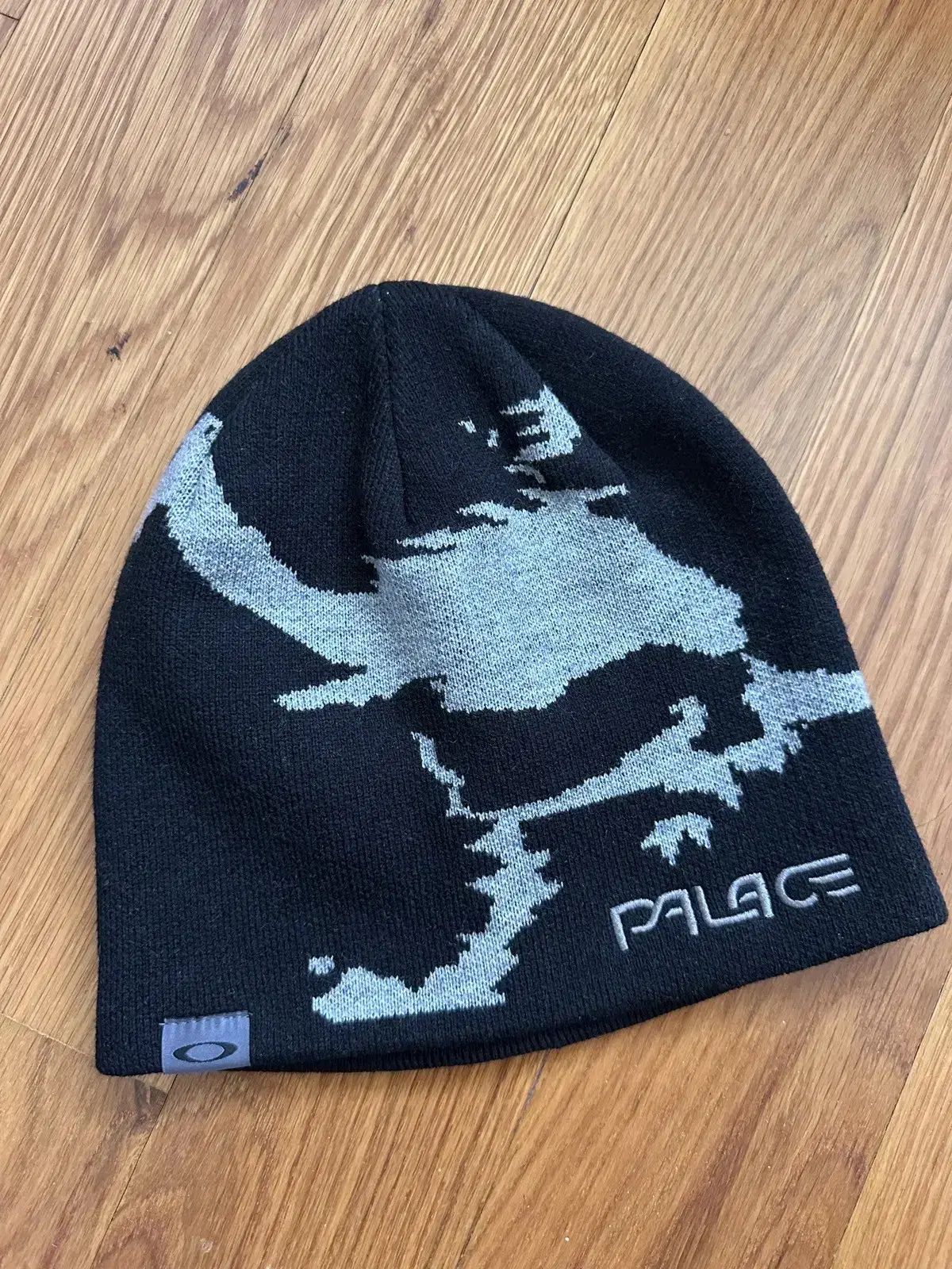 palace オークリー　コラボ　ビーニー ☆23SS 大人気☆Palace x Oakley Beanie (Palace Skateboards