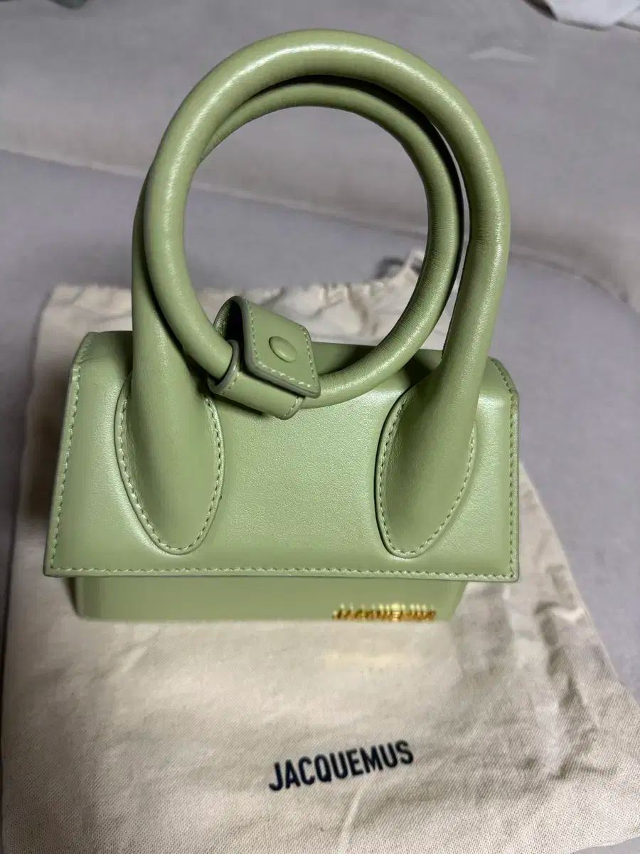 JACQUEMUS