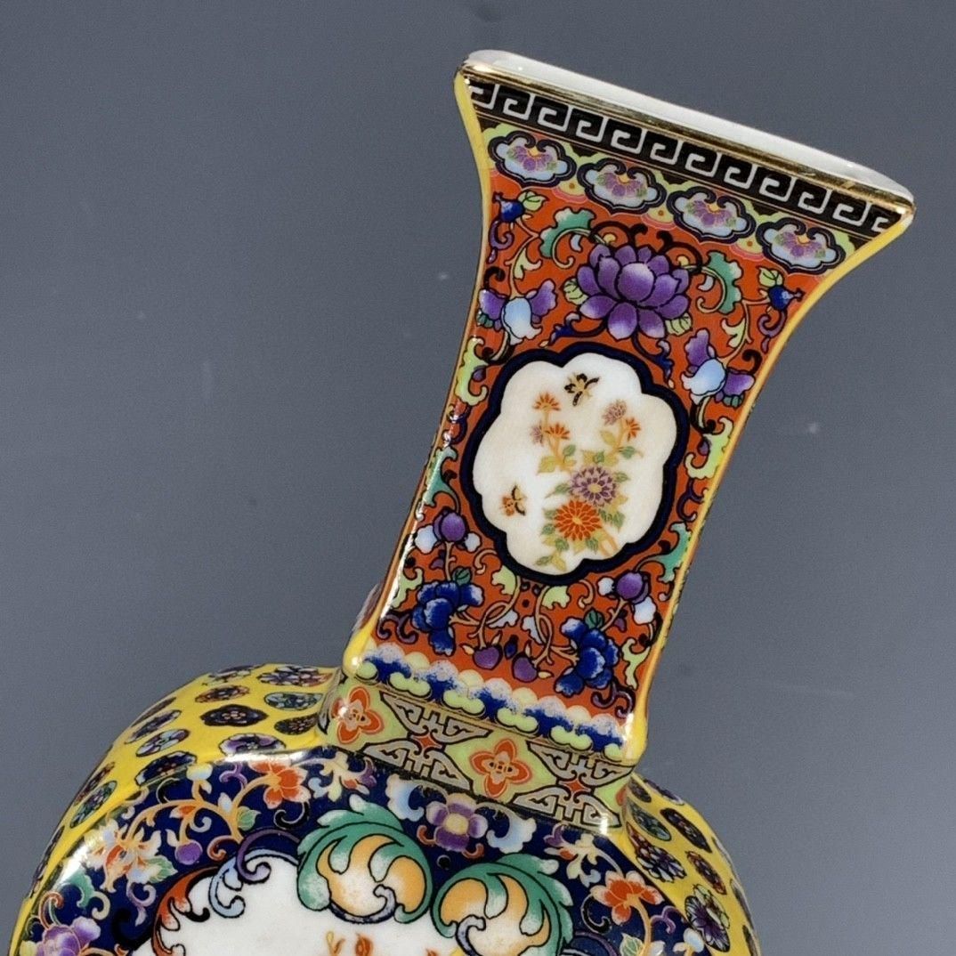 清代パステル蒔絵花鳥開窓扁腹尊瓶 景徳鎮 装飾品 現代工芸品美術品 置物 清代パステル蒔絵花鳥開窓扁腹尊瓶 景徳鎮 装飾品 現代工芸品