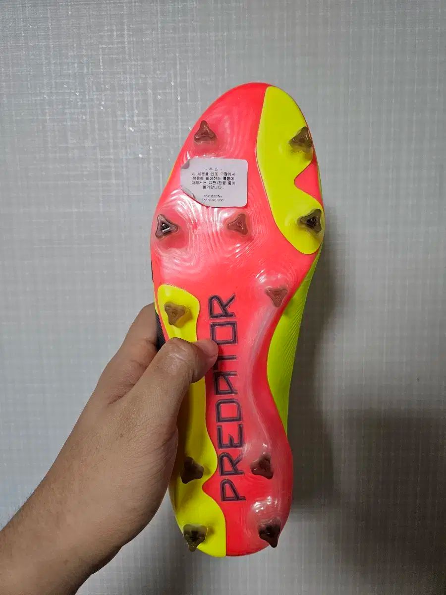 adidas アディダス