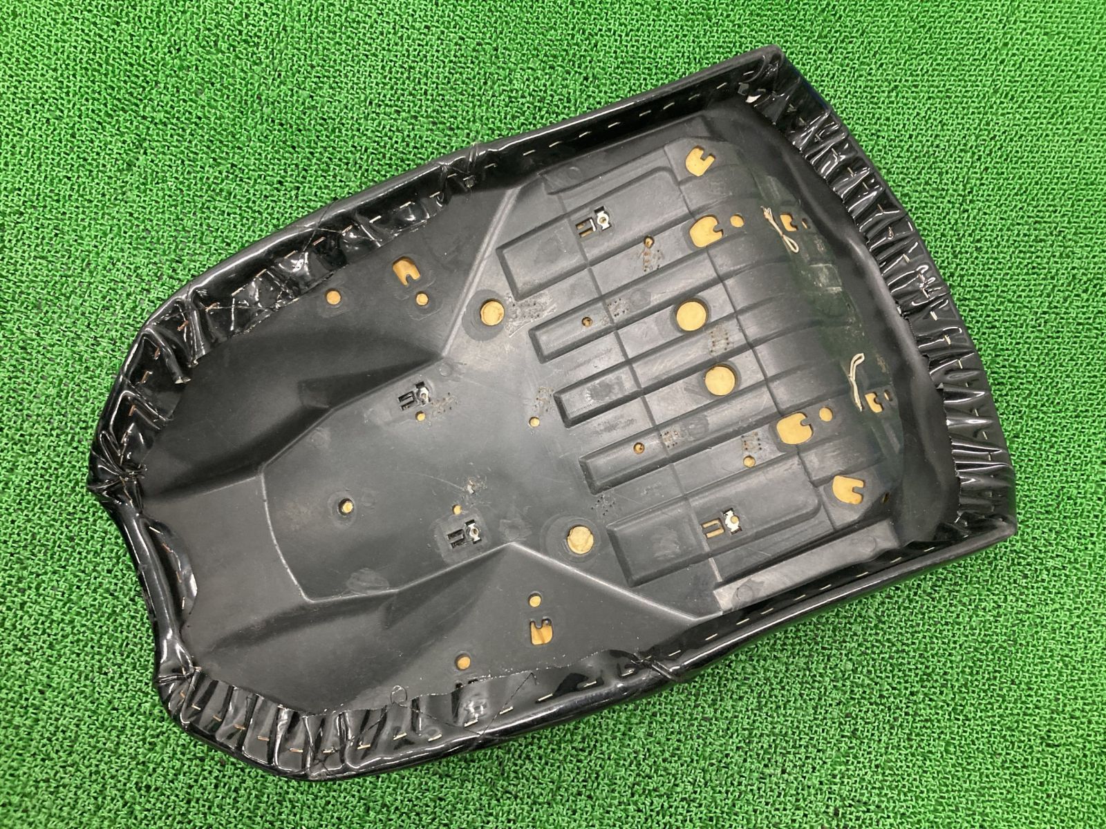 バイクシート 3個セット 黒 バイクシート 黒 合成皮革 cb1100 ガンズ