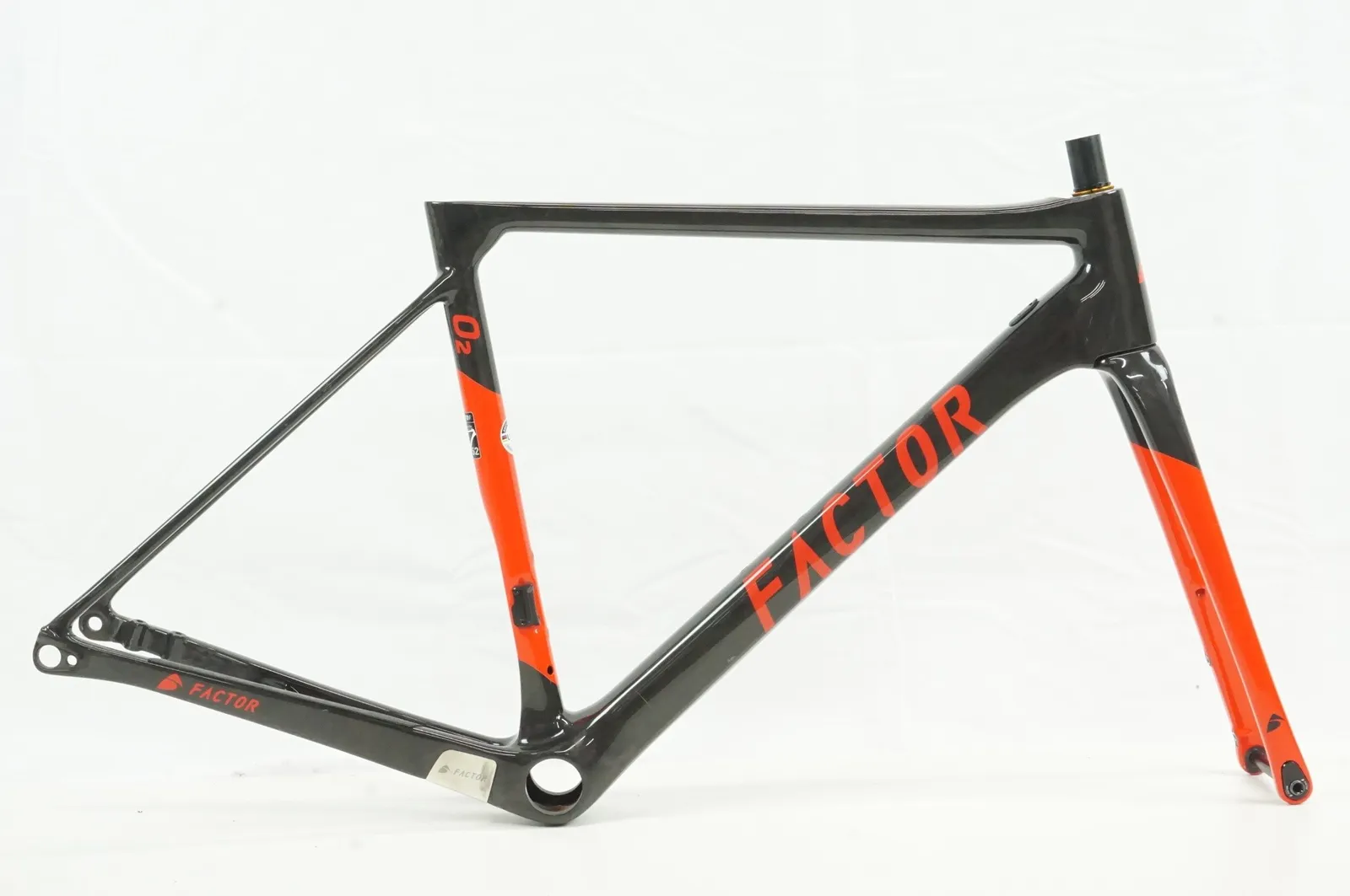 Factor o2 フレームセットのみ FACTOR O2 VAM DISC フレームセット size:49 - メルカリ