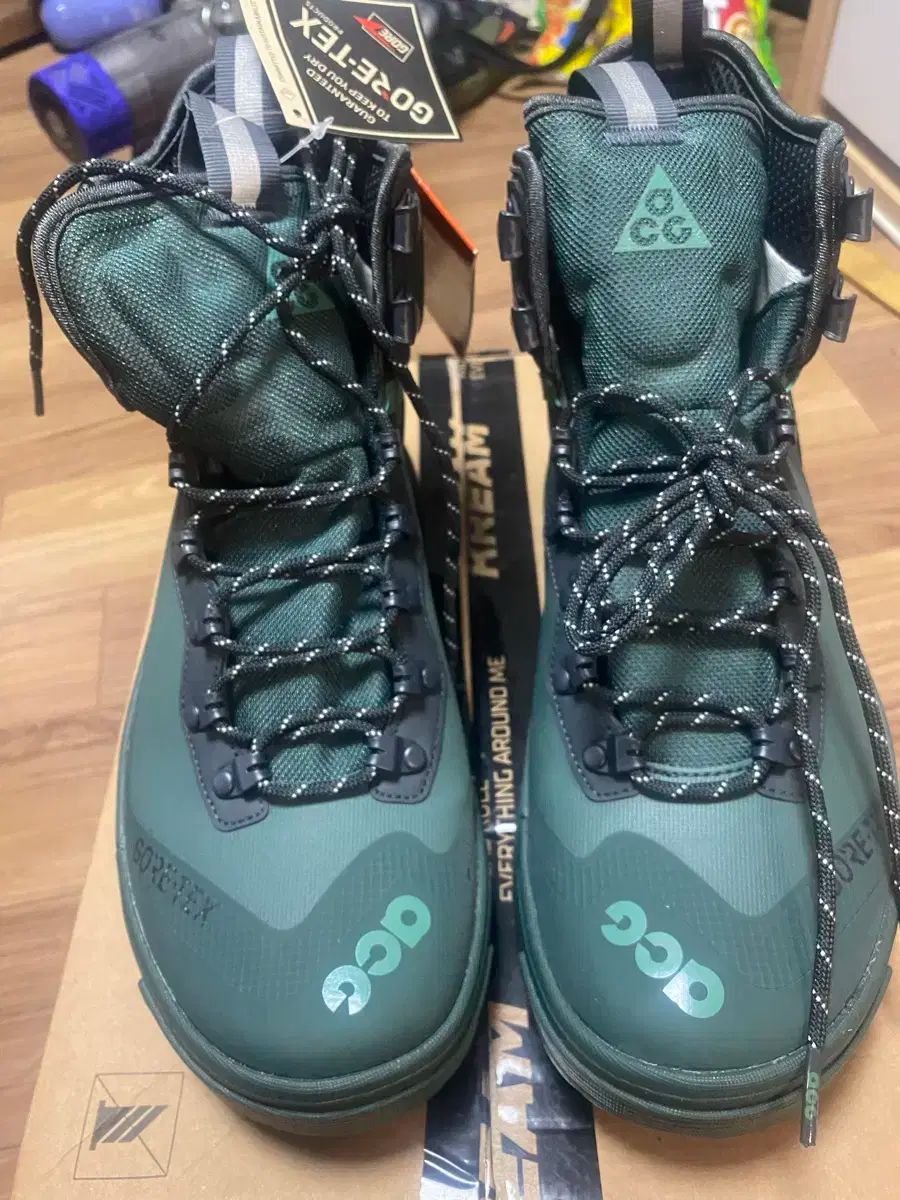 NIKE ナイキ ACG マウンテン フライ GORE-TEX ゴアテックス 登山靴