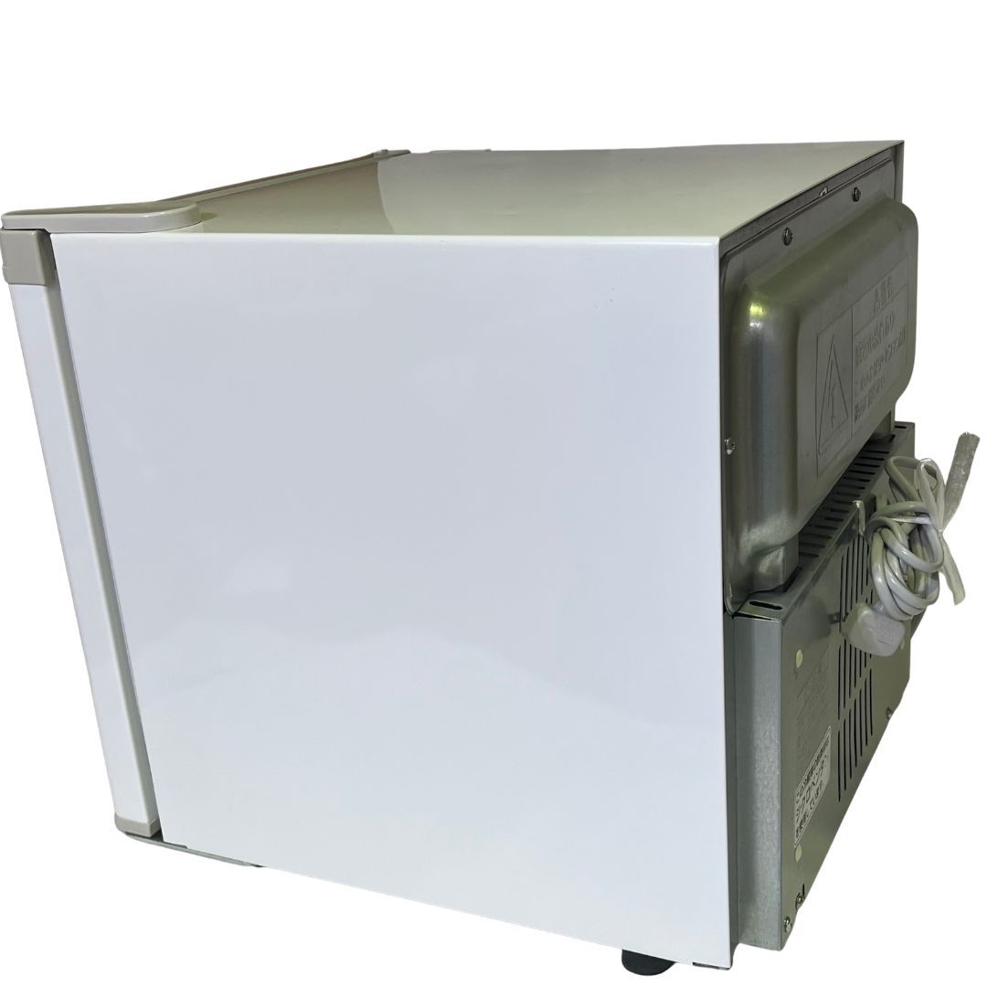 東芝 ホテル用冷蔵庫 26L ホワイトGR-HB30A2(W インバーター
