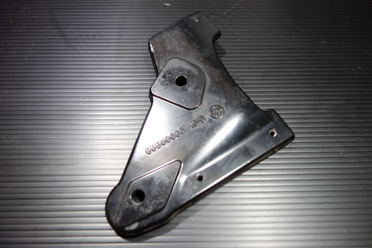 ステー マウント ブラケット クランプ ホルダー マフラー サイレンサー ハーレー 純正 ソフテイル FXDRS FXDR114 R20250804