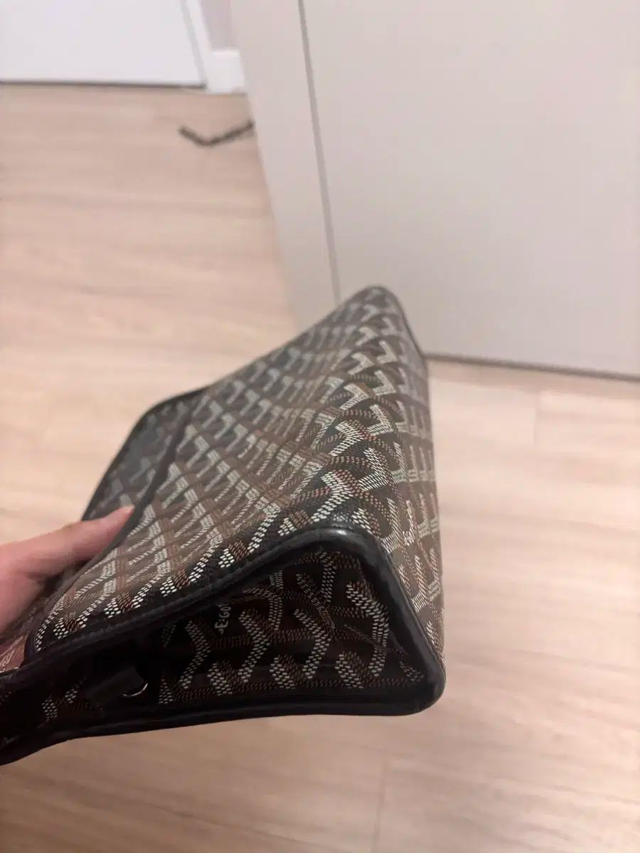ゴヤール