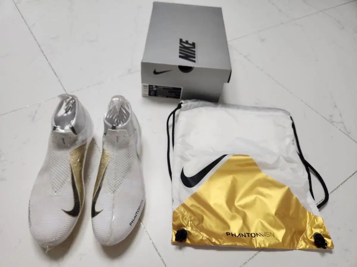 ナイキ FANTOM コート ビジョン LTD リー EDITIONS FG
