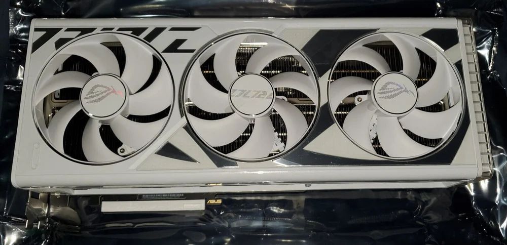 ASUS GeForce RTX4090 ROG STRIX GAMING中古品 ASUS ROG-STRIX-RTX4090