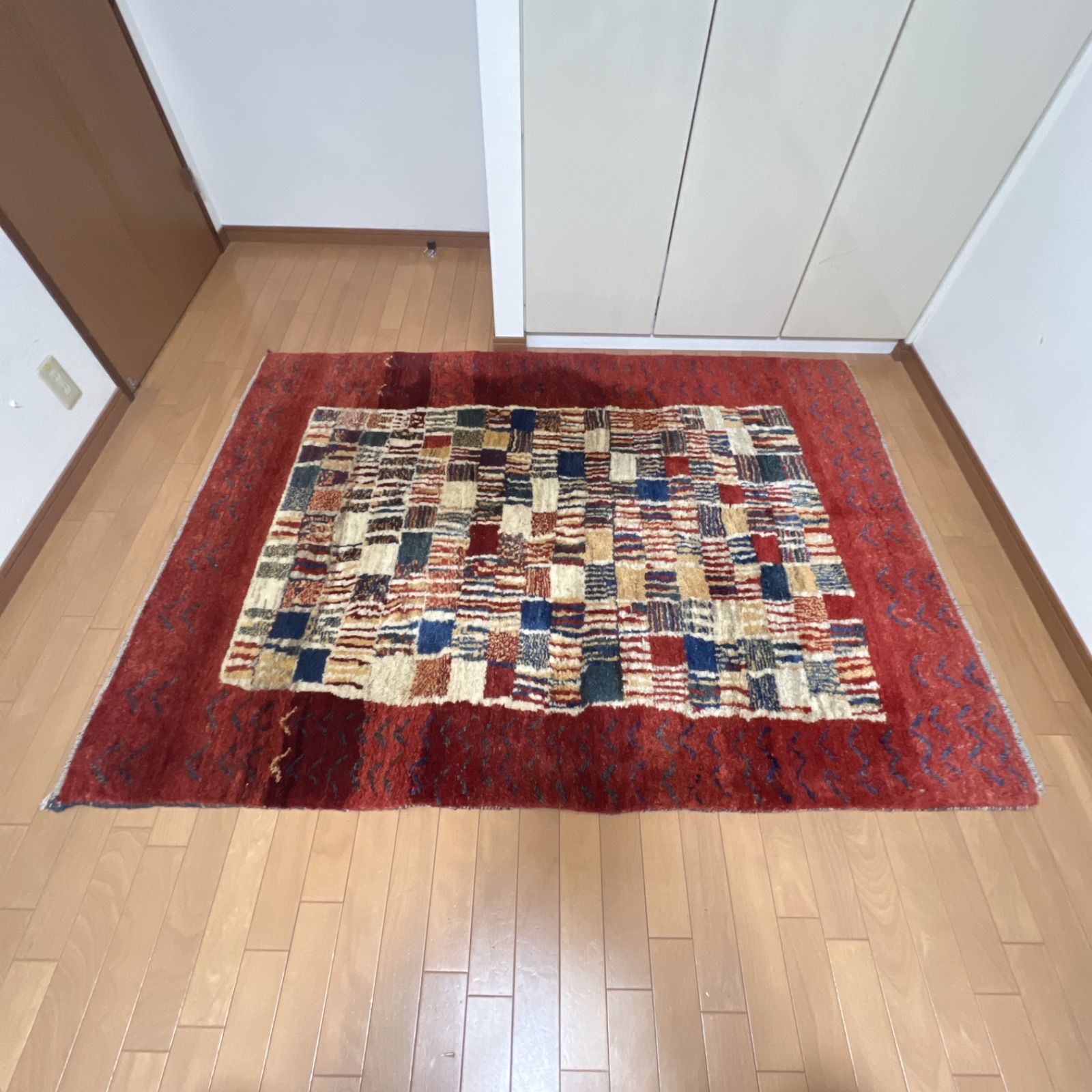 [絨毯]18:ZOLLANVARIゾランヴァリ ギャッベ 135×183cm 赤 絨毯]18:ZOLLANVARIゾランヴァリ ギャッベ 135×183cm 赤 - メルカリ