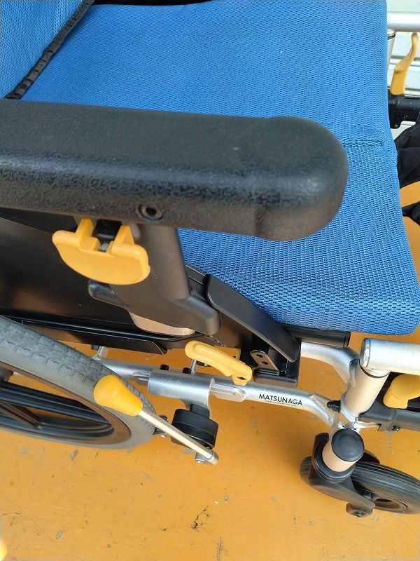 介護用車椅子 TK-20C （日進医療器・アルミ介助式車椅子）送料込み