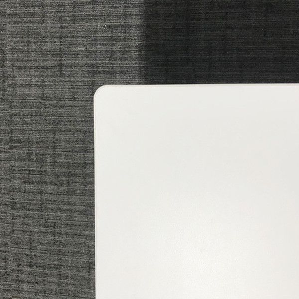 オカムラ ホワイト