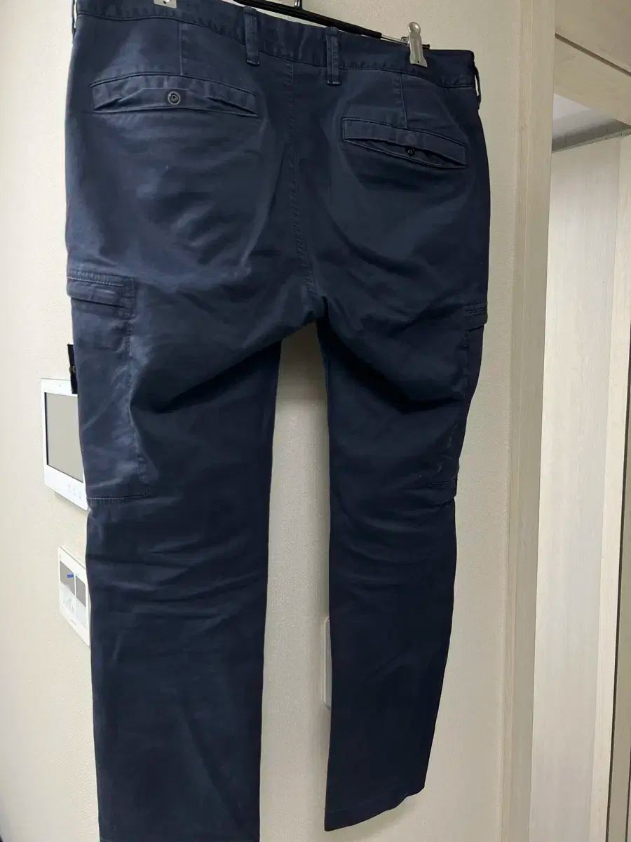 23 fw STONE ISLAND ストーンアイランド ネイビー カーゴパンツ 31-32