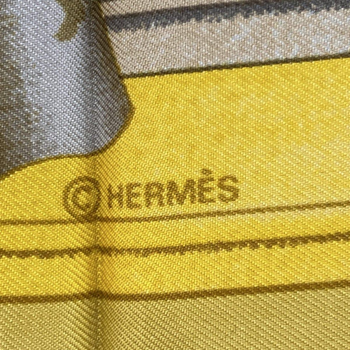 HERMES(エルメス) スカーフ美品 カレ90 ダークイエロー×アイボリー  
