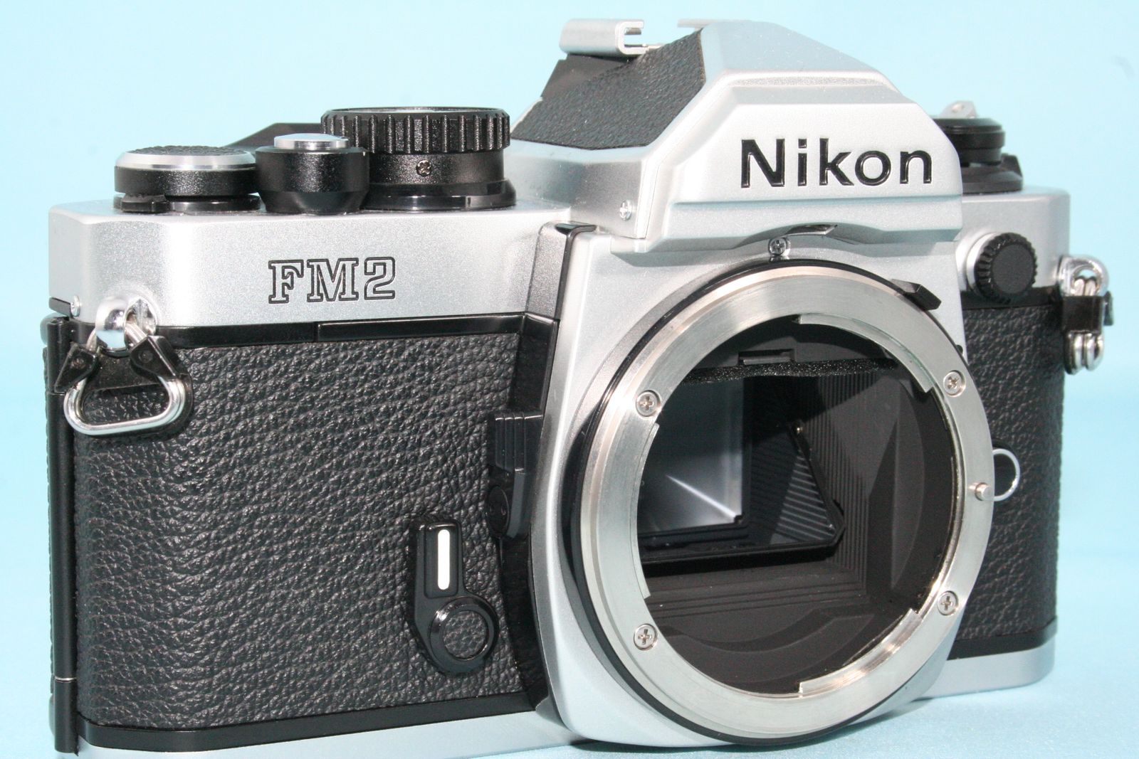 申し訳ございません厳しいですオーバーホール済 Nikon ニコン New FM2 後期型 シルバー 完動美品