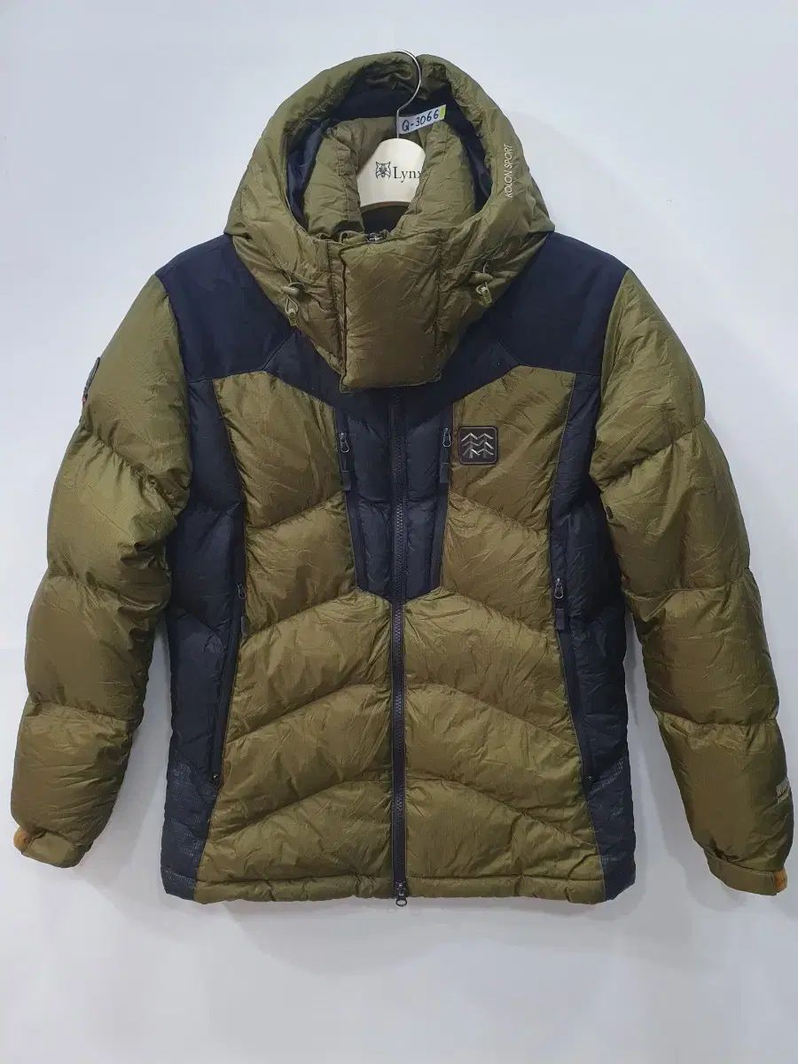 【雷市場（ポンジャン）商品韓国直送】 KOLONSPORT(コーロンスポーツ) ゴアテックス カーキ グース ダウンジャケット Q ー 3066