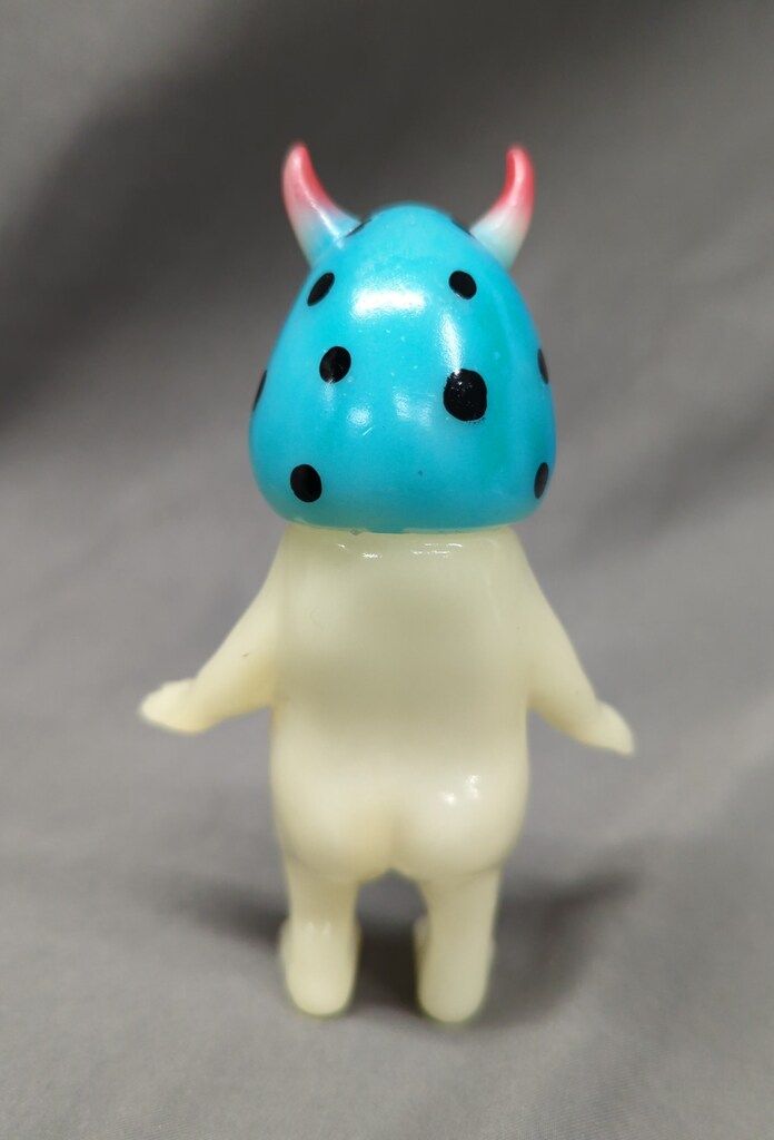 ヤモマーク 大怪獣シリーズ ゼンラ星人 メス 蓄光成型/頭赤青