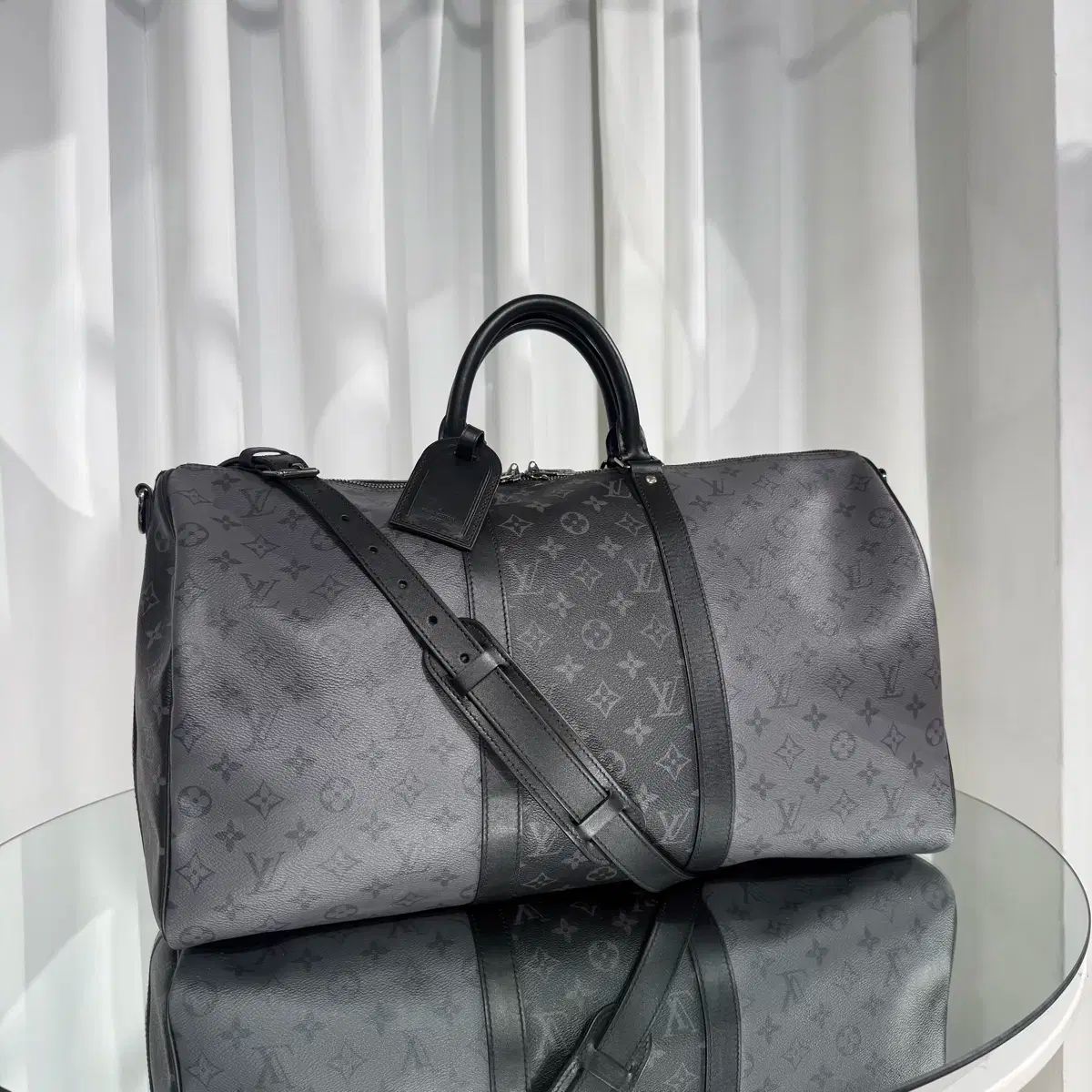 Louis Vuitton ルイヴィトン エクリプス リバース バンドリエール キーポル 50