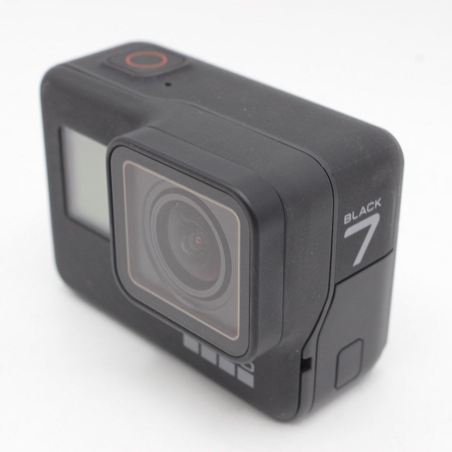 【国内正規品】GoPro HERO7 BLACK CHDHX-701-FW ブラック SDカードなどおまけアクセサリー付き ウェアラブル  アクションカメラ ゴープロ ヒーロー7 本体