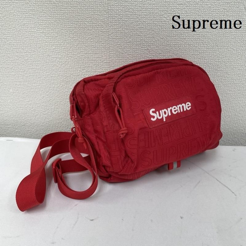 メルカリ 人気 supreme バッグ