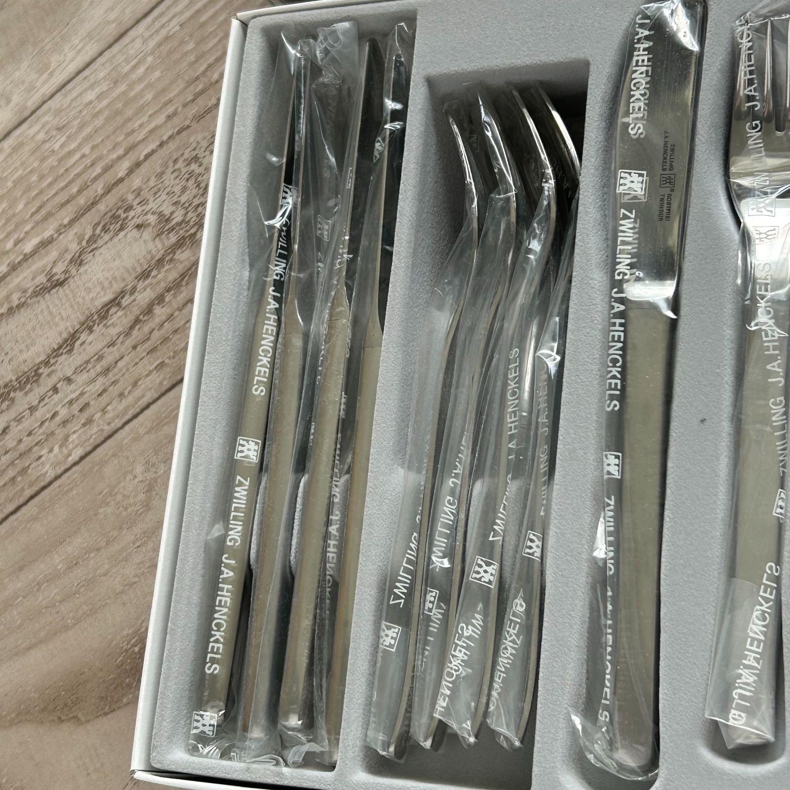 HENCKELS ヘンケルス　テーブルウェア　未使用品 HENCKELS ヘンケルステーブルウェア未使用品