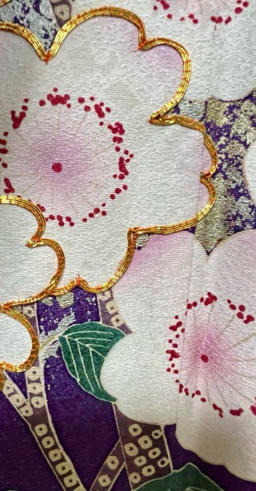 振袖 正絹 オフホワイト 白 薔薇 刺繍 コスモス 秋桜 蝶 5点セット 326 セール】 仕立付き 正絹振袖 フルセット32点 白色 くすみ色 花柄