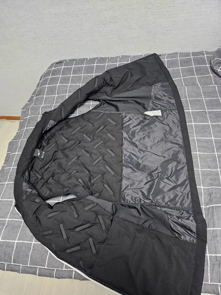 支給品 ダウン