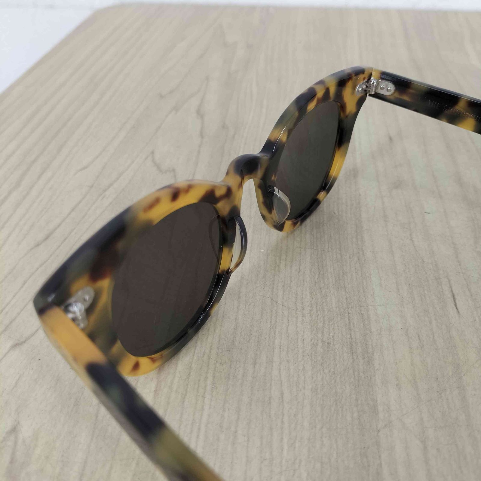 THE SHISHIKUI sunglasses with Shin and Natsumi THE SHISHIKUI 