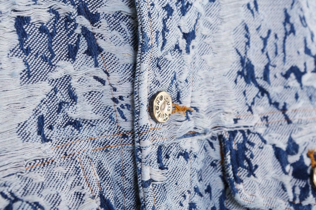【値下げ】LOUIS VUITTON フラワー ジャケット ルイ・ヴィトン（Louis Vuitton） 秋の最新フラワー柄の LV の