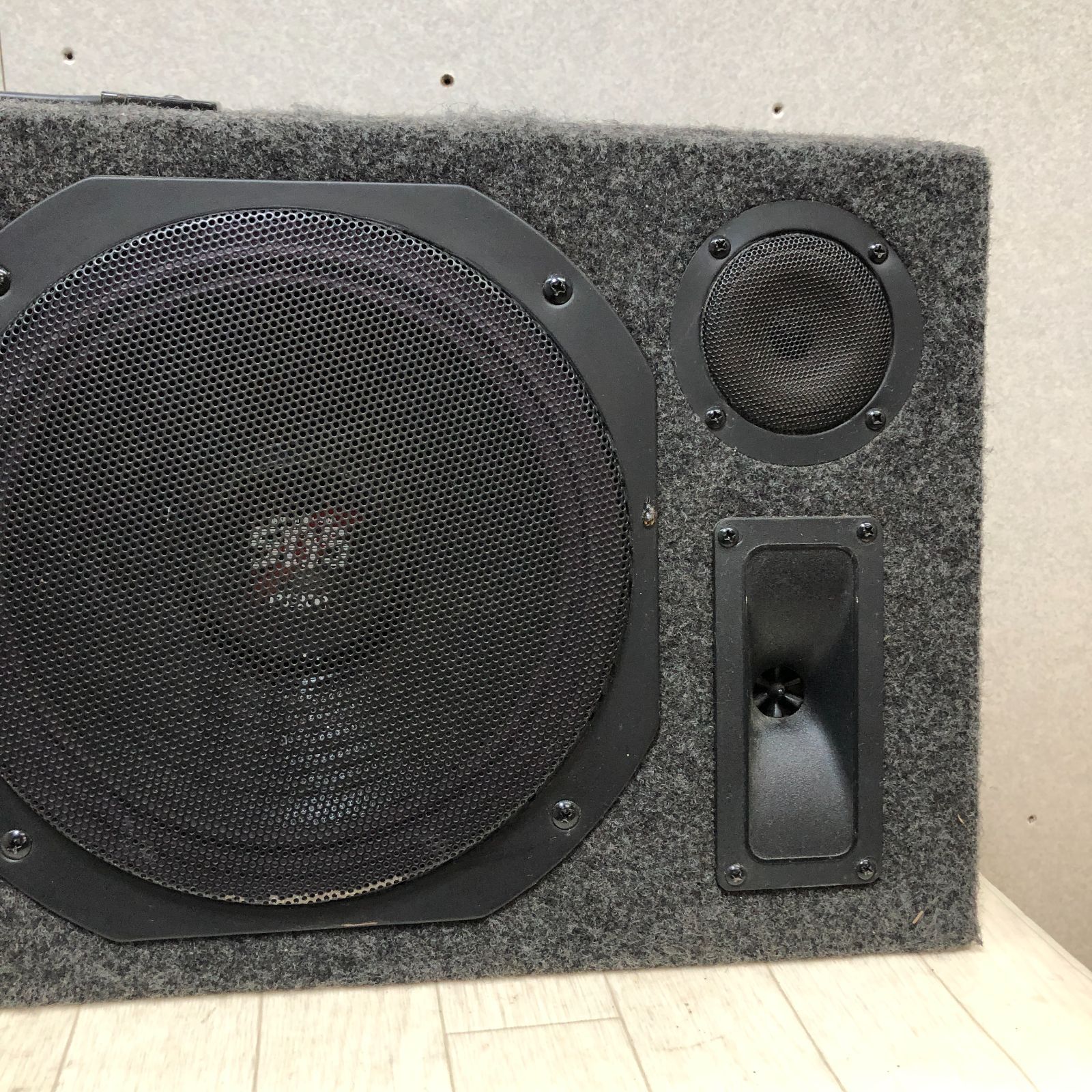 SNS 25cmウーファー搭載