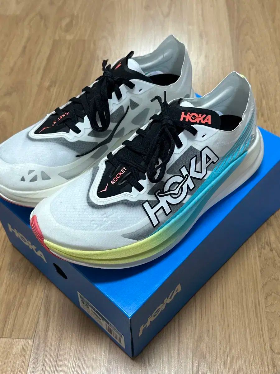 1 会議用 HOKA ONE ONE ホカオネオネ ルコラ X2 カーボンランニングシューズ US9 5 275mm