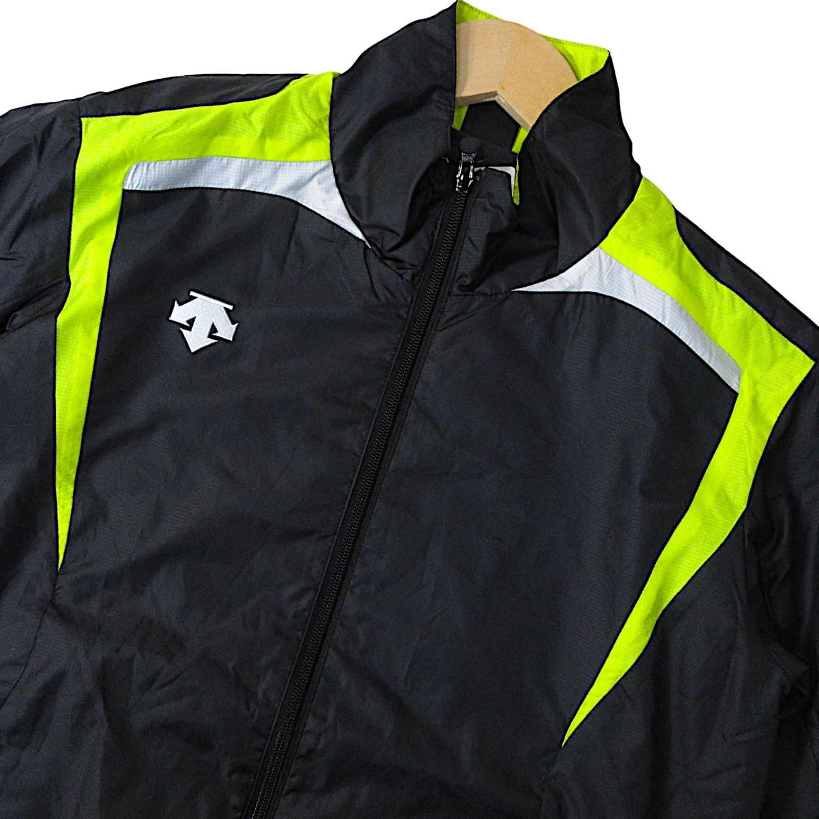 DESCENTE 　デサント　ウインドヴレーカー　DAT-3664 サイズS DESCENTE デサント ウインドブレーカージャケット 移動着