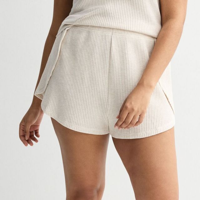 甲MJ18416　新品同様　送料無料　即購入可能　スピード発送　液晶テレビ VANS AUTHENTIC44DＸアナハイム ファクトリーオーセンティック