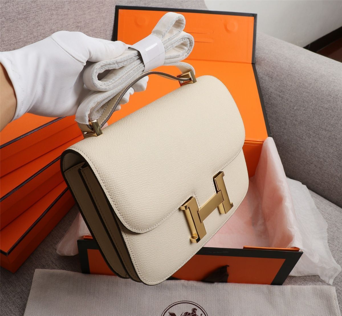 エルメス hermes クリーム ホワイト ゴールド バックル