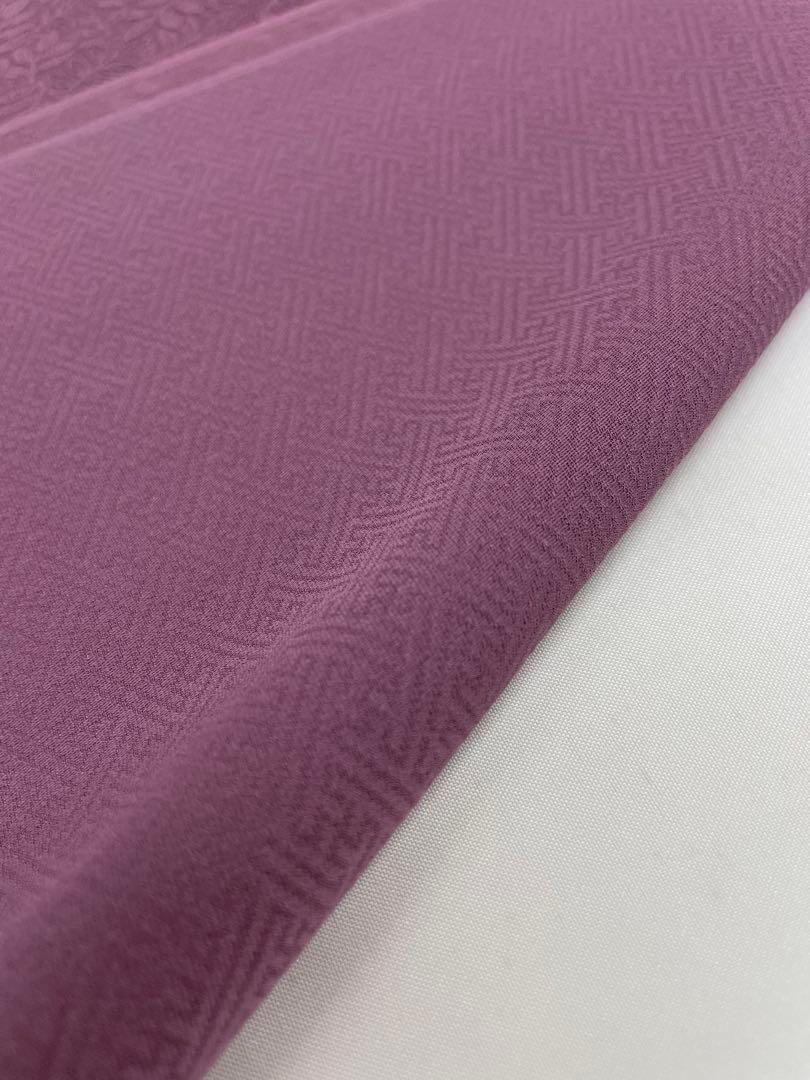 色無地 紋意匠 南天文様 堅牢染 純国産 八掛付き 正絹 反物 - メルカリ