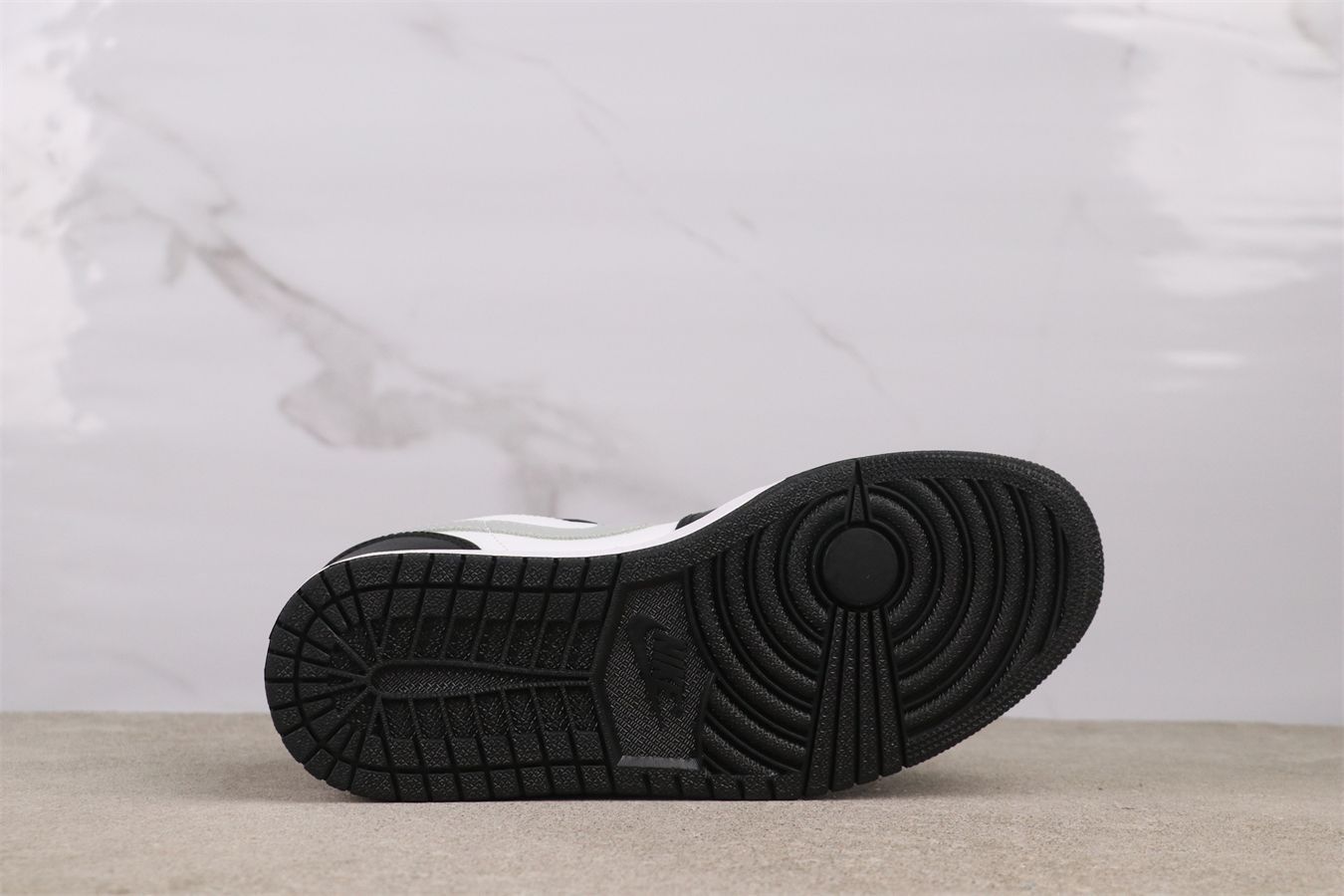 今日特価】Air Jordan / エア ジョーダン ブラック ホワイト