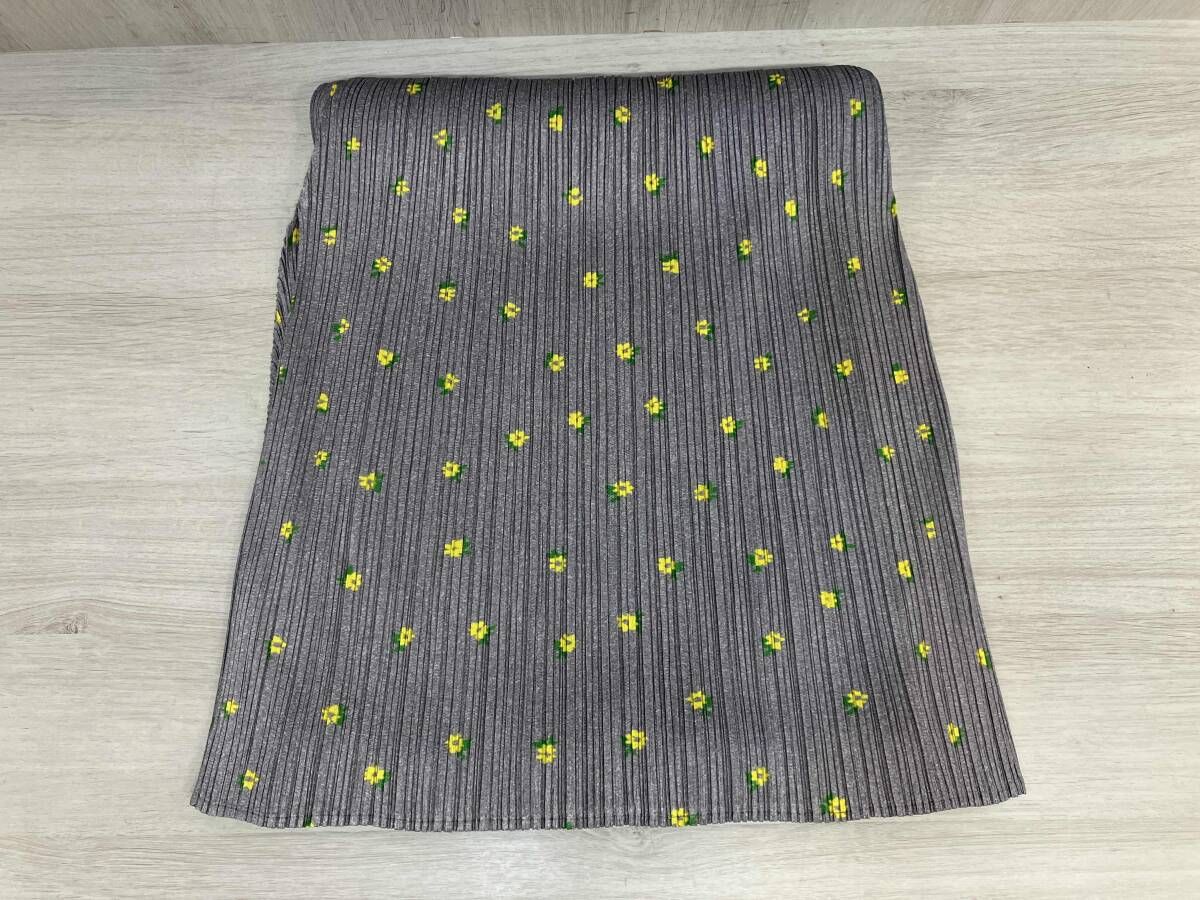 ファッション雑誌 PLEATS PLEASE ISSEY MIYAKE プリーツプリーズ イッセイミヤケ レディース スカート グレー 花 黄色 総柄 PP22-JG753 大幅値下げ！ 
