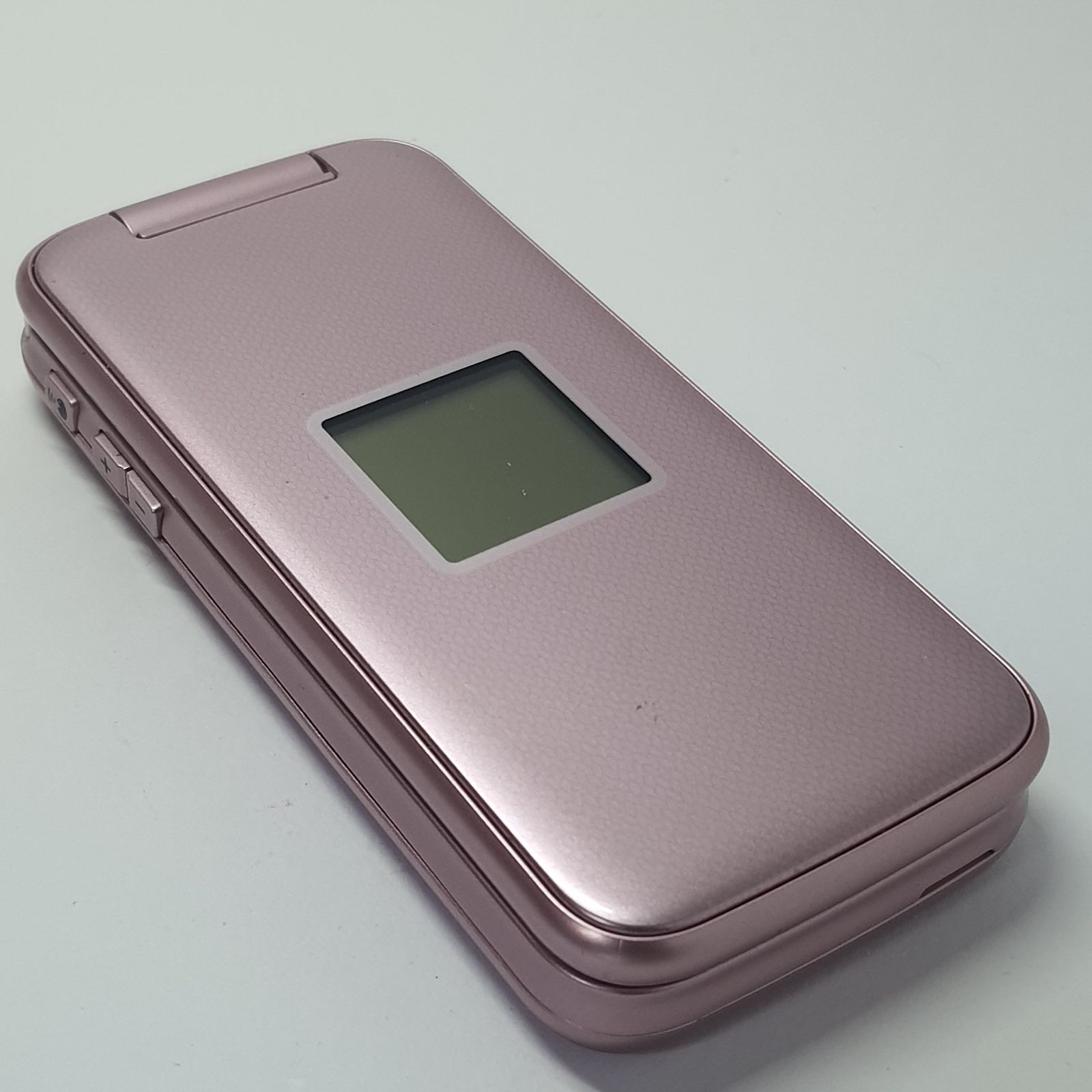 DOCOMO F-01M 4Gガラホ らくらくホン - メルカリ