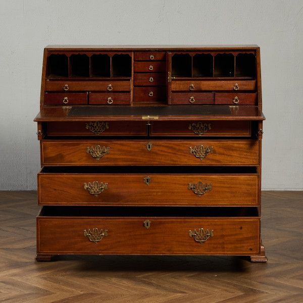 ◆英国 イギリス ウォールナット ライティングビューロー 猫脚 デスク チェスト 収納/アンティーク◆ 英国 クラシック ライティングビューロー ウォールナット 机 デスク