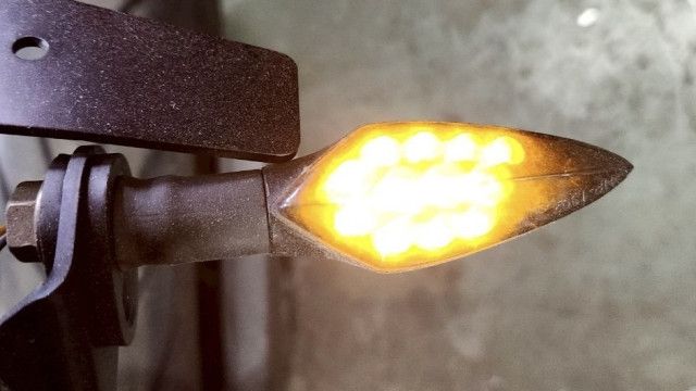 テールランプ