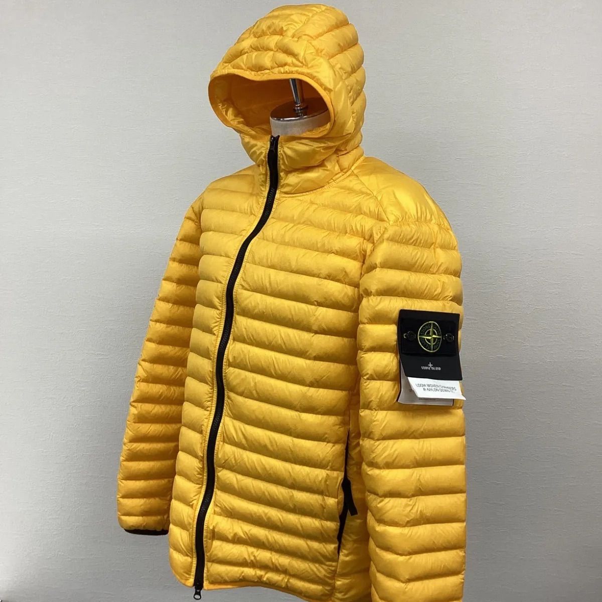 STONE ISLAND ストーンアイランド ダウンジャケット - メルカリ