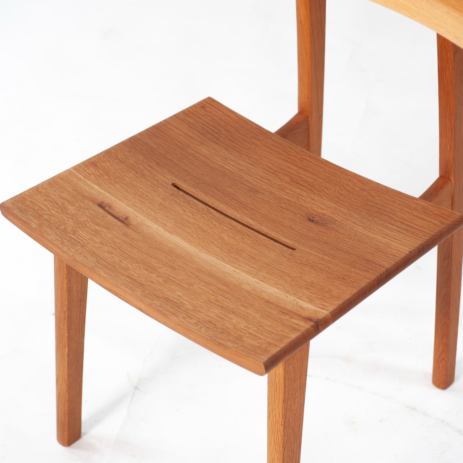 ダイニングチェア 飛騨産業 森のことば 板座(1) ホワイトオーク材 無垢